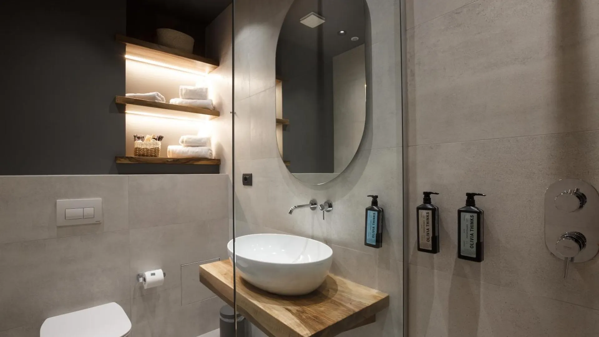 Gjirokastër Stitch&Stone Suites